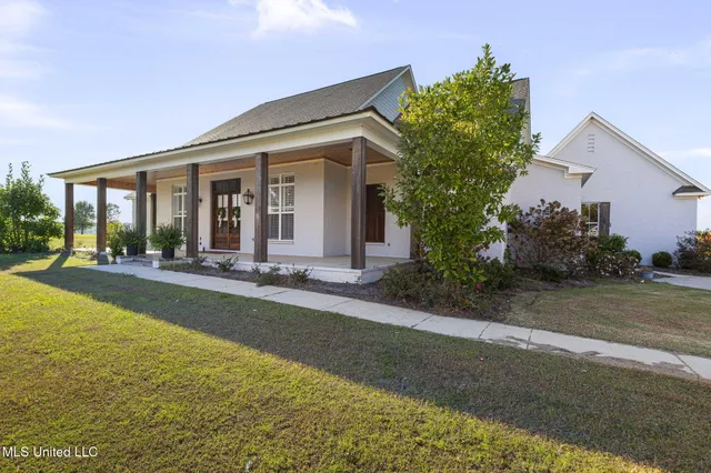 $985,000 | 104 Chamberlin Court, Madison, MS 39110