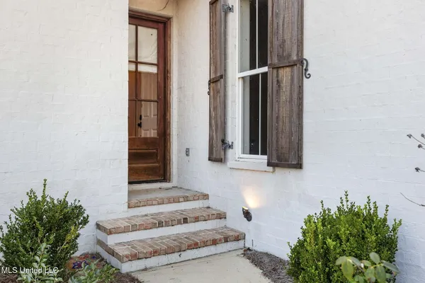 $945,000 | 104 Chamberlin Court, Madison, MS 39110