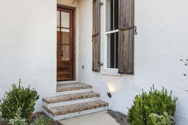 $985,000 | 104 Chamberlin Court, Madison, MS 39110