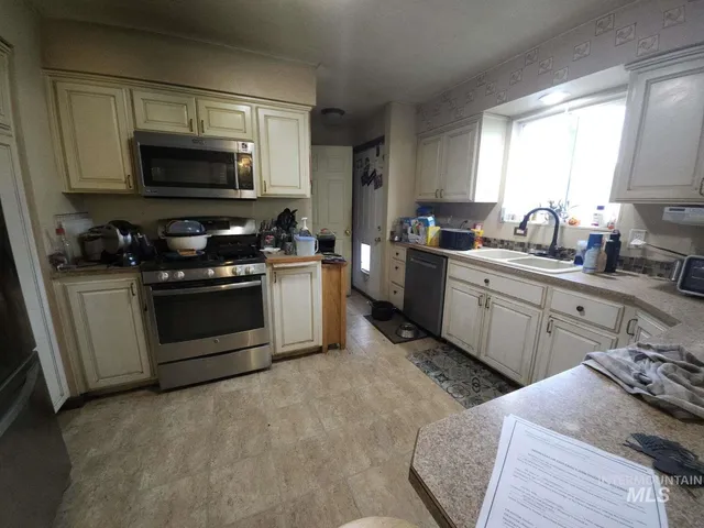 $365,000 | 3327 4th Street, Lewiston, ID 83501