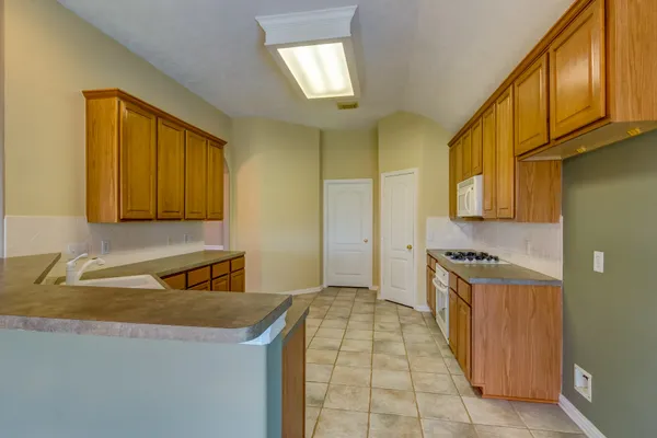 $2,300 | 11406 Bottlebrush Lane, Houston, TX 77095