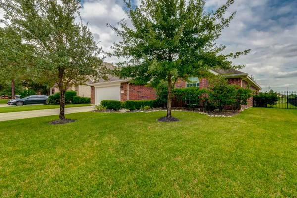 $2,300 | 11406 Bottlebrush Lane, Houston, TX 77095