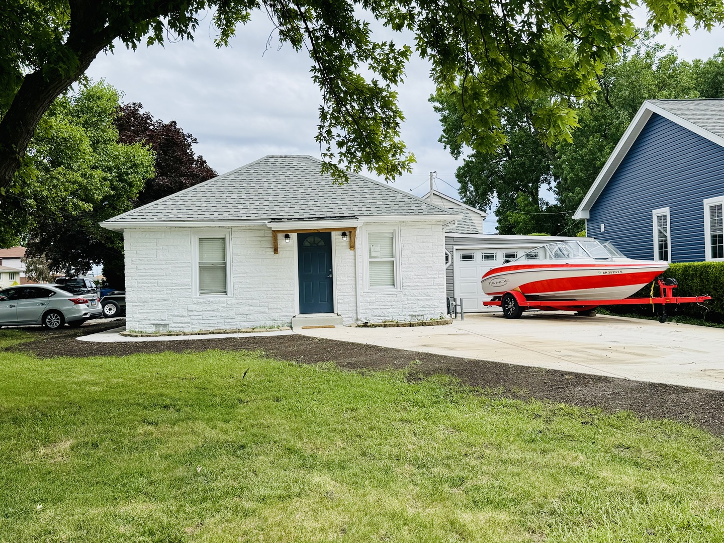 7258 West 72nd Street Bridgeview, IL 60455 - Photo 2 of 25