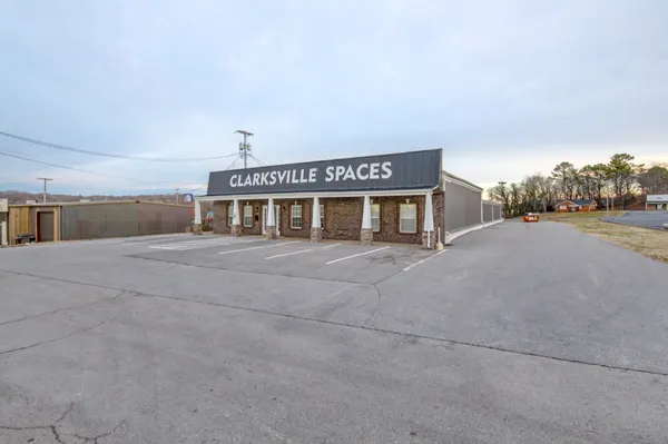 $650 | 1017 South Riverside Drive, Clarksville, TN 37040
