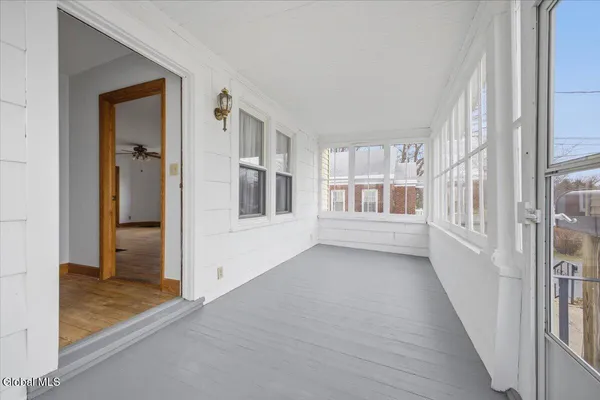 $275,000 | 18 Pine Avenue, Colonie, NY 12205