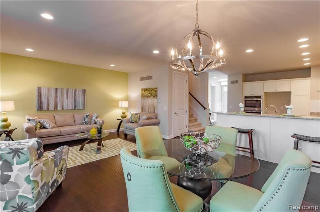 4213 Oak Arbor Crest Court Rochester, MI 48306 - Photo 12 of 30