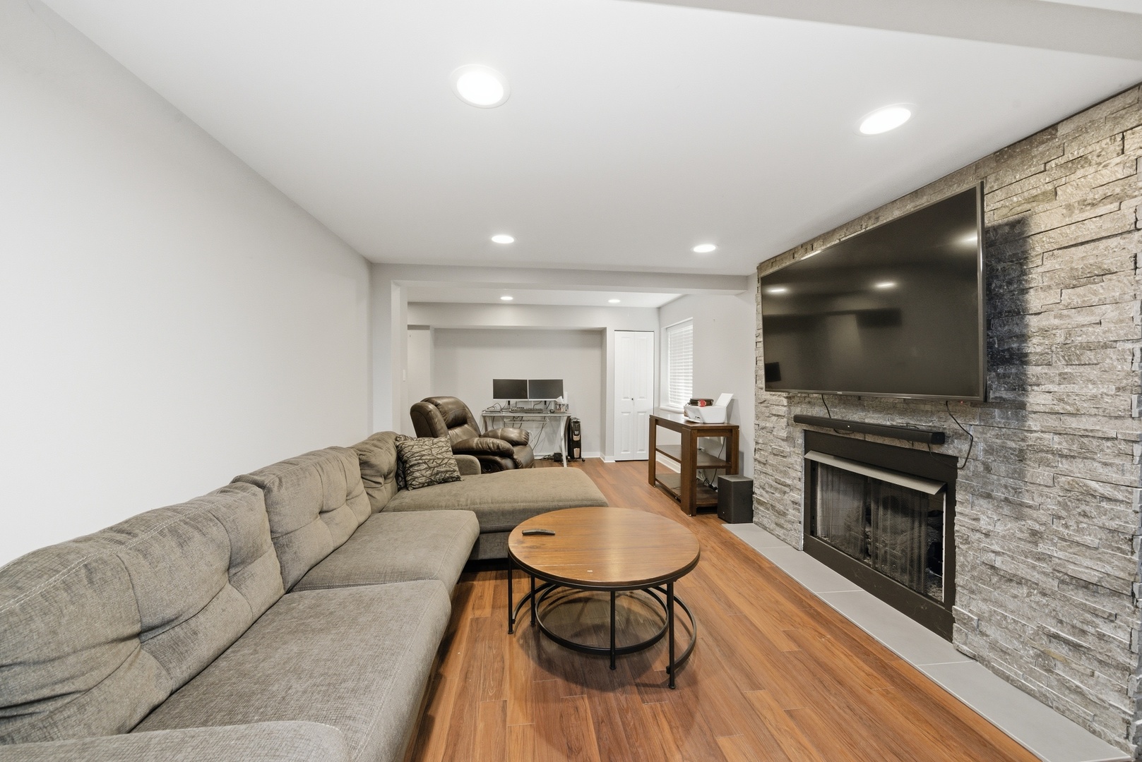 3417 Mustang Road Joliet, IL 60435 - Photo 19 of 30