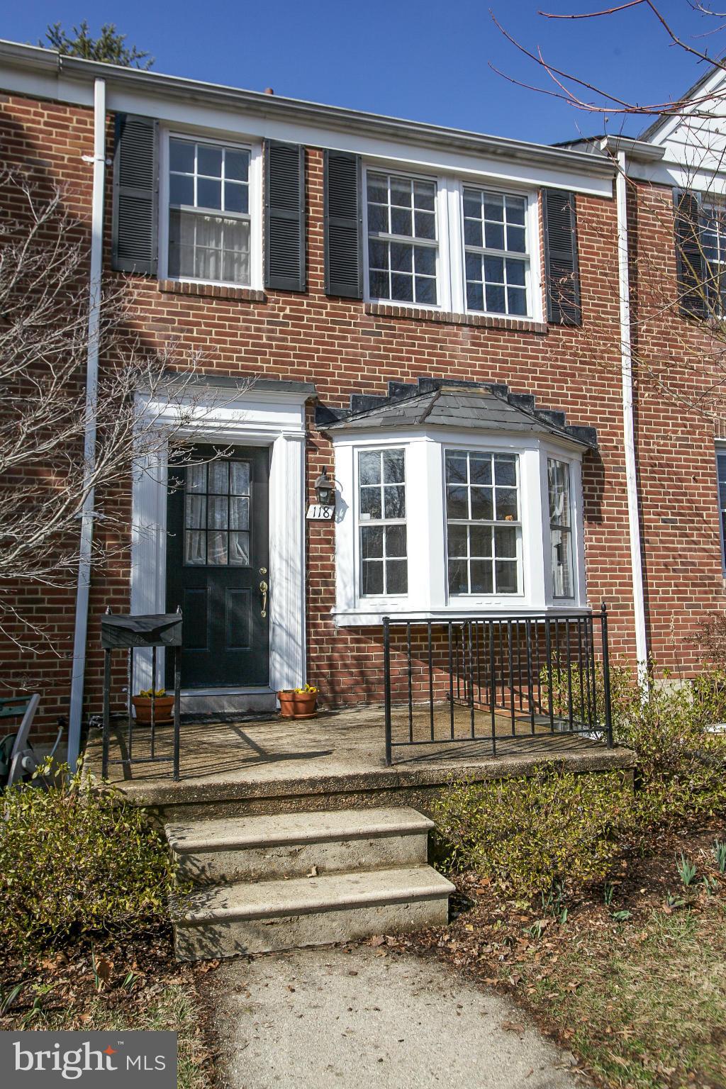 118 Hopkins Road Baltimore, MD 21212 - Photo 1 of 29 Exterior (Front)