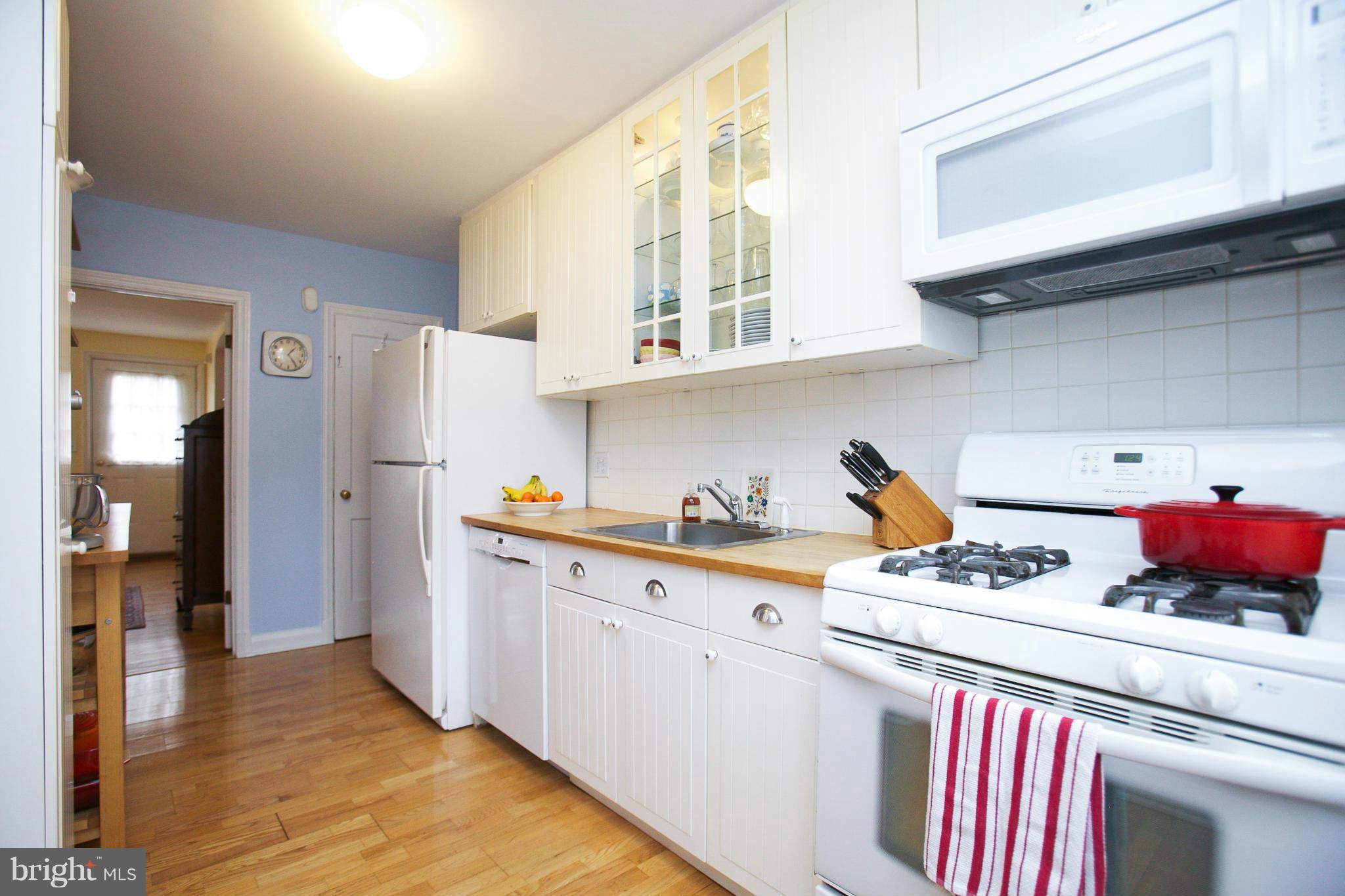 118 Hopkins Road Baltimore, MD 21212 - Photo 7 of 29 Kitchen