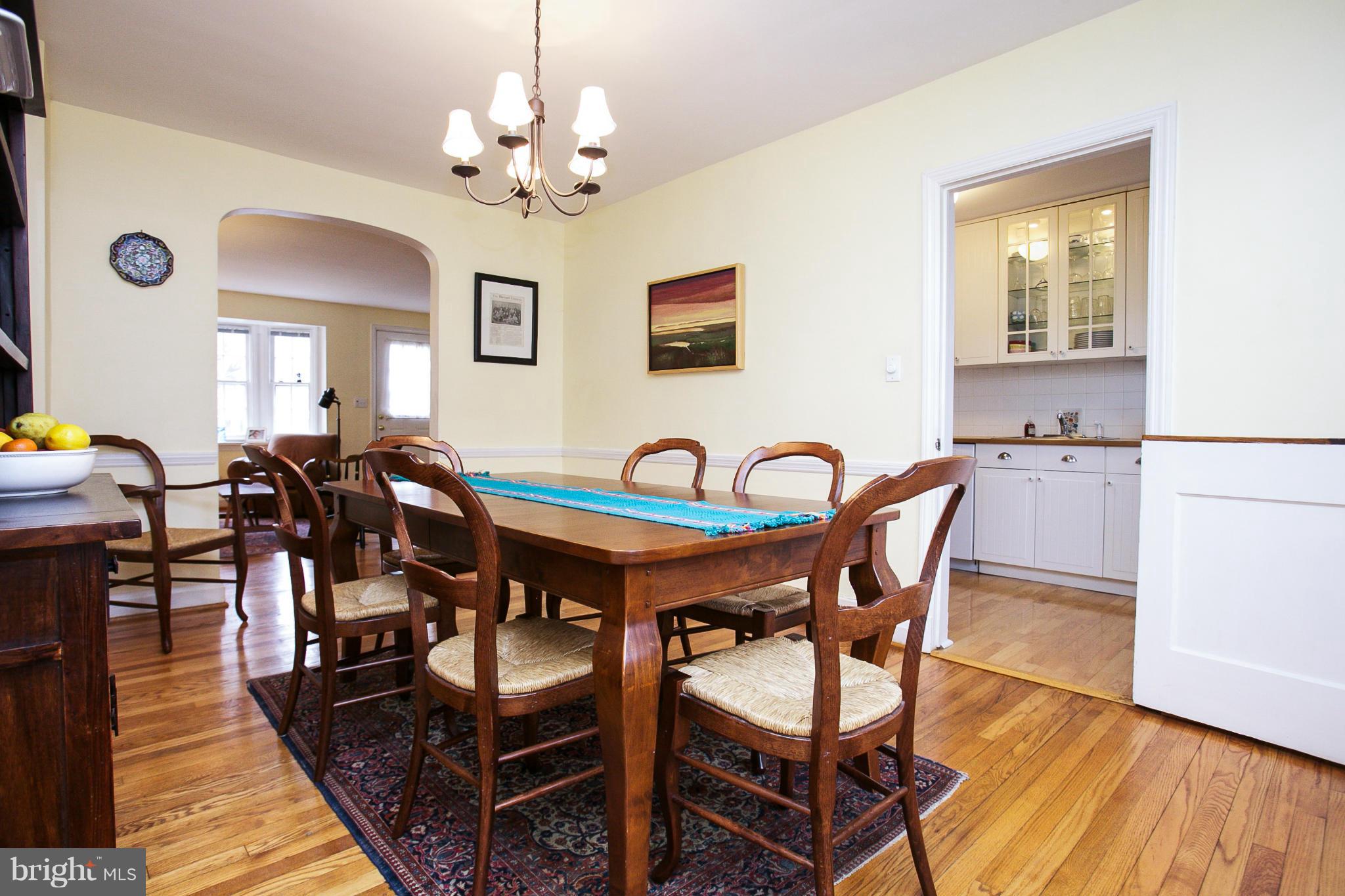 118 Hopkins Road Baltimore, MD 21212 - Photo 8 of 29 Dining Room