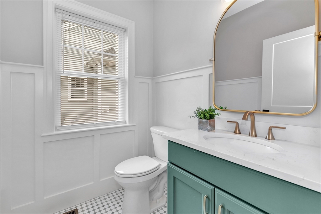 4 Weber Farm Road, Unit 4 Wrentham, MA 02093 - Photo 5 of 42