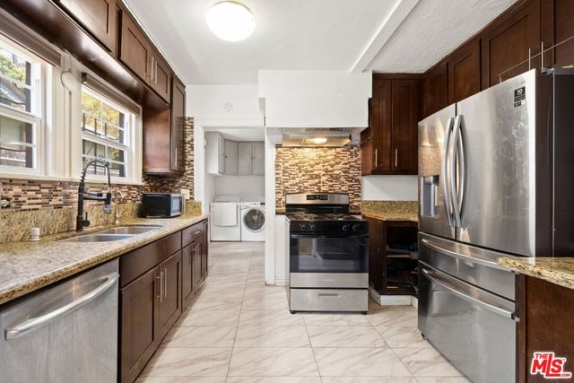 $1,325,000 | 1514 La Baig Avenue, Los Angeles, CA 90028