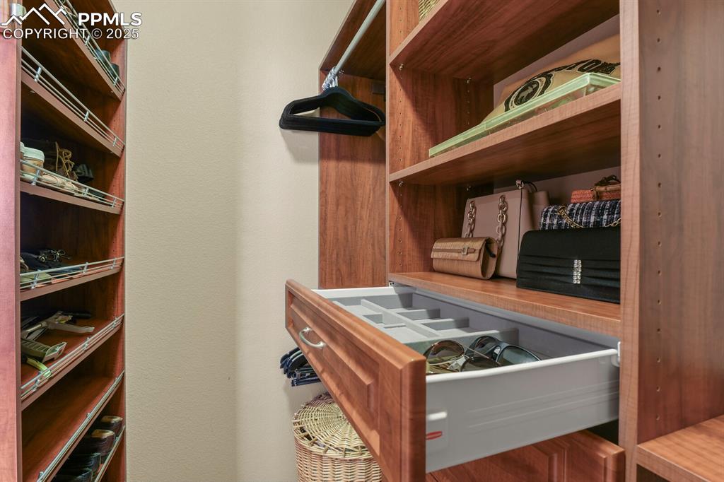 2563 Integrity Court Colorado Springs, CO 80918 - Photo 21 of 49 a kitchen view of a stove and a refrigerator