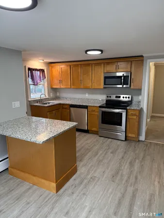 $2,100 | 37 Caya Avenue, West Hartford, CT 06110