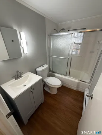 $2,100 | 37 Caya Avenue, West Hartford, CT 06110