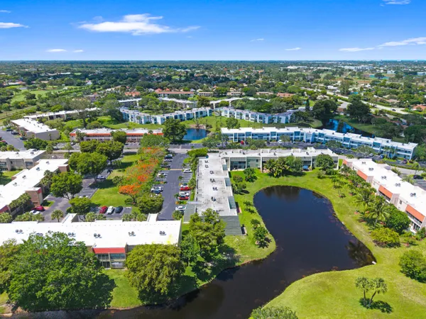 $249,000 | 2700 Fiore Way, Unit 211, Delray Beach, FL 33445