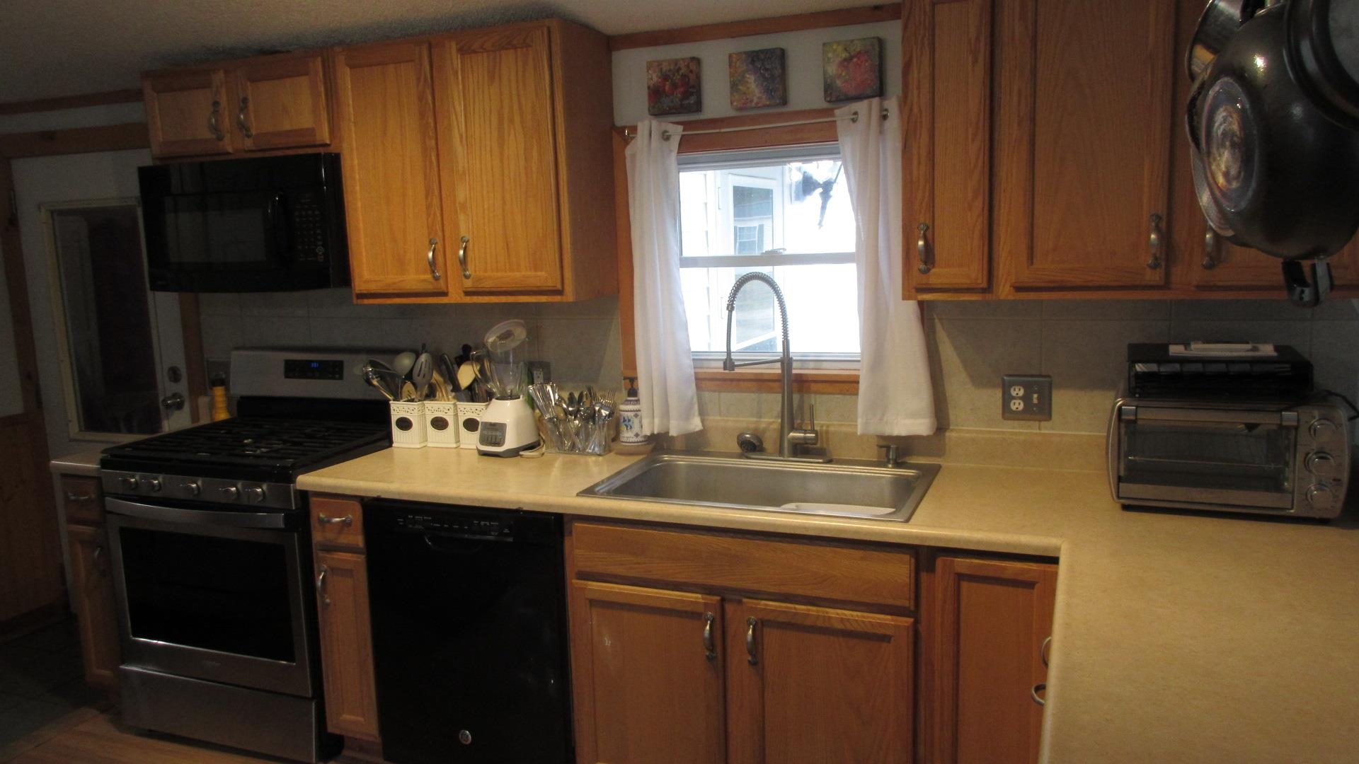 19 Meadow Drive Cambridge, VT 05444 - Photo 4 of 19 Gallery Image 4