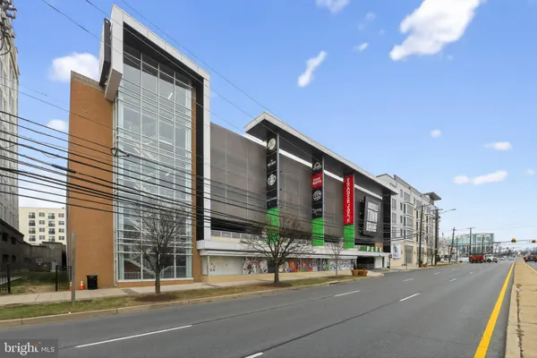 $1,850 | 20 Monroe Street, Unit 20102, Rockville, MD 20850