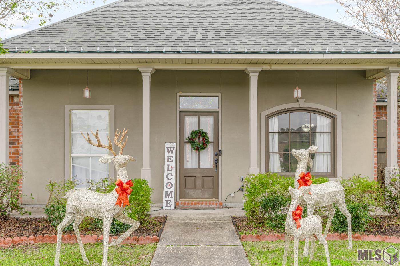 9160 Rue De Fluer Denham Springs, LA 70706 - Photo 2 of 24