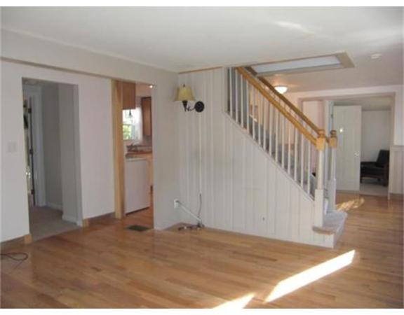 4 Judith Road Wilmington, MA 01887 - Photo 5 of 14 Gallery Image 5