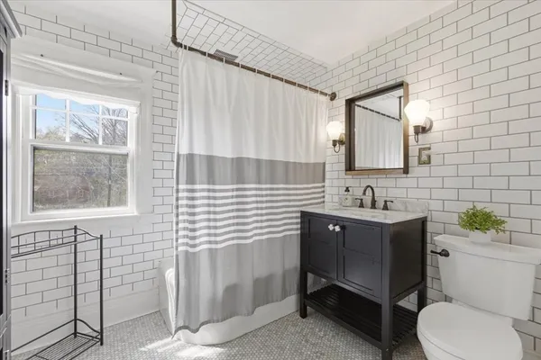 $649,900 | 316 Fisher Street, Walpole, MA 02081