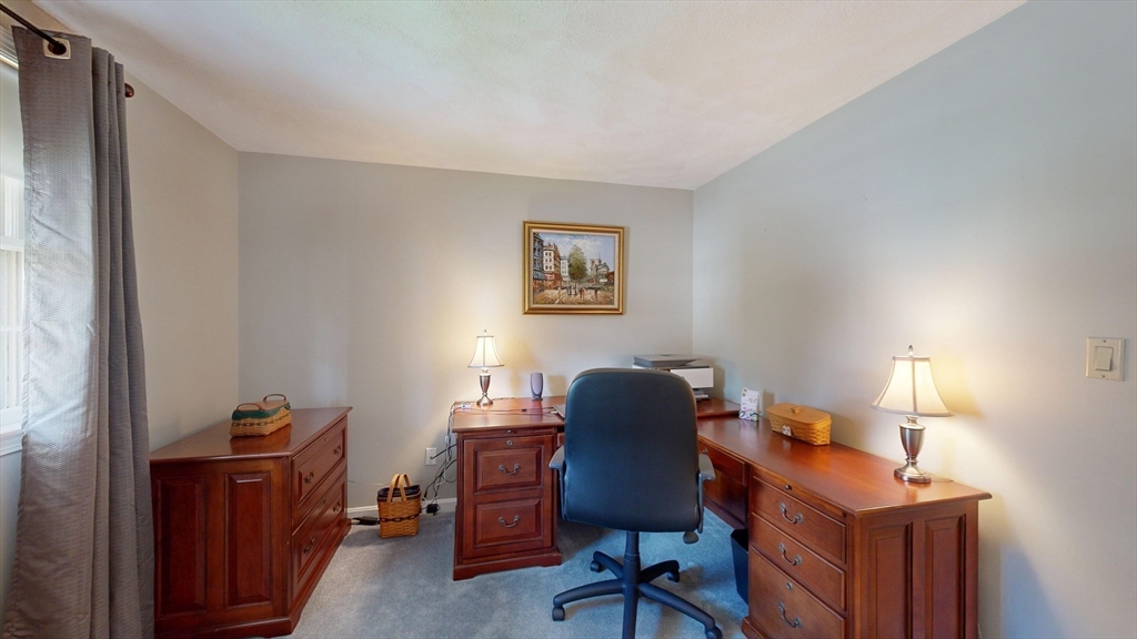 39 Riverside Drive Reading, MA 01867 - Photo 18 of 36 Gallery Image 18