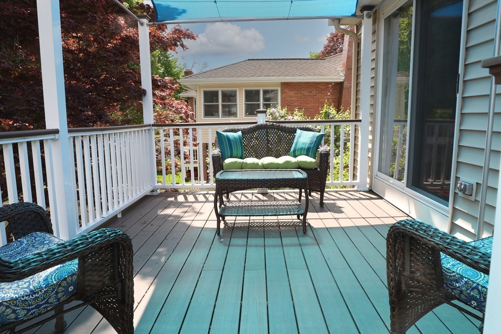 39 Riverside Drive Reading, MA 01867 - Photo 28 of 36 Gallery Image 28
