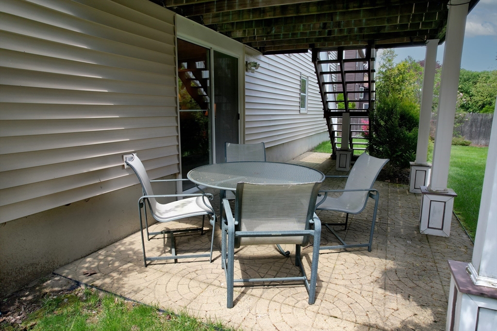 39 Riverside Drive Reading, MA 01867 - Photo 31 of 36 Gallery Image 31