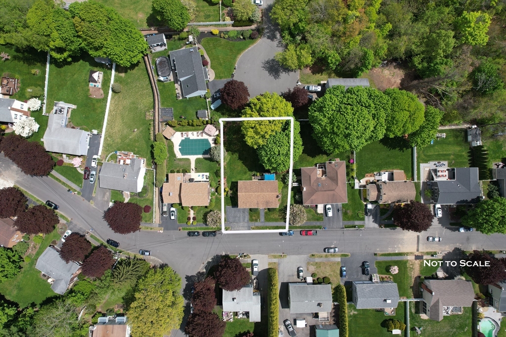 39 Riverside Drive Reading, MA 01867 - Photo 34 of 36 Gallery Image 34