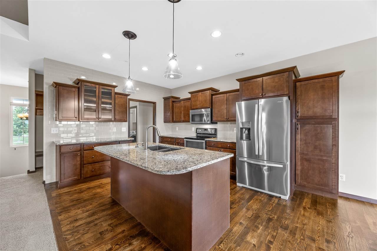 3025 Ridgeview Drive Ely, IA 52227 - Photo 17 of 46 Gallery Image 17