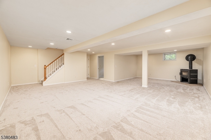 11 Indian Hollow Road Mendham, NJ 07945 - Photo 20 of 26 a view of an empty room