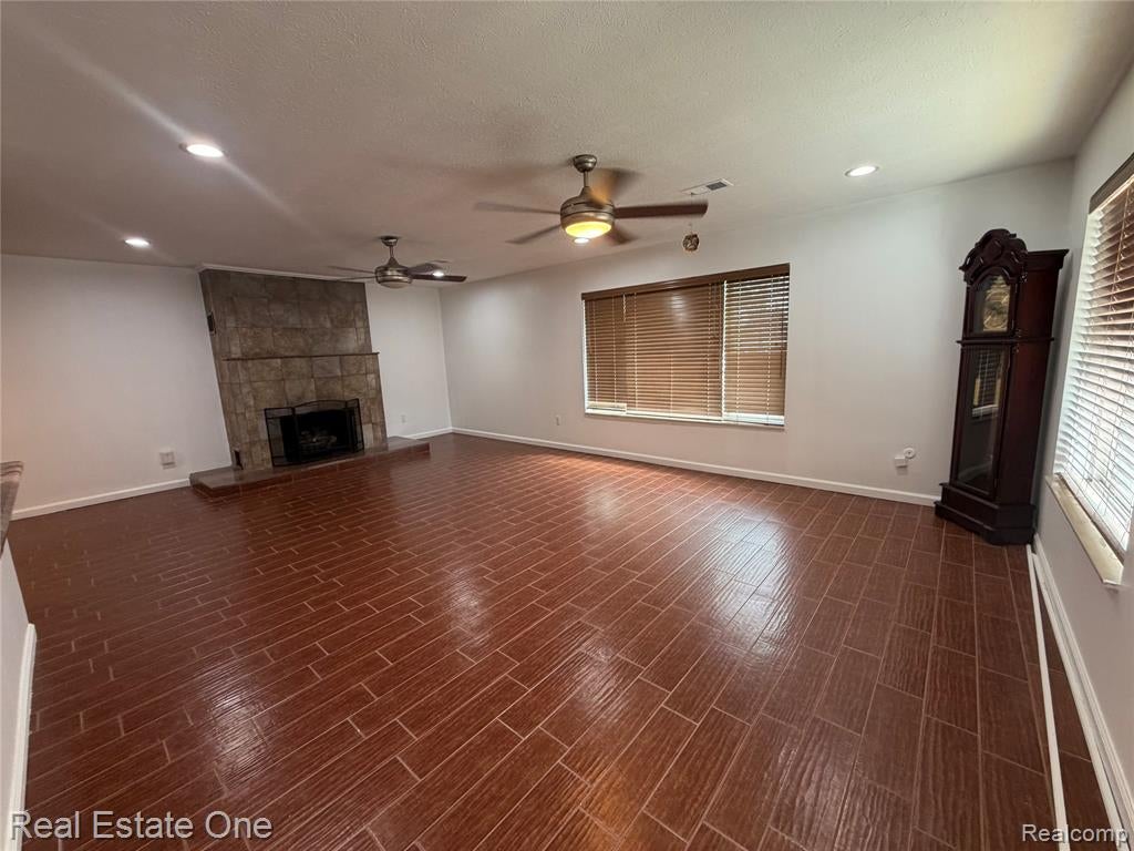 243 14 Mile Road Clawson, MI 48017 - Photo 16 of 44 Gallery Image 16