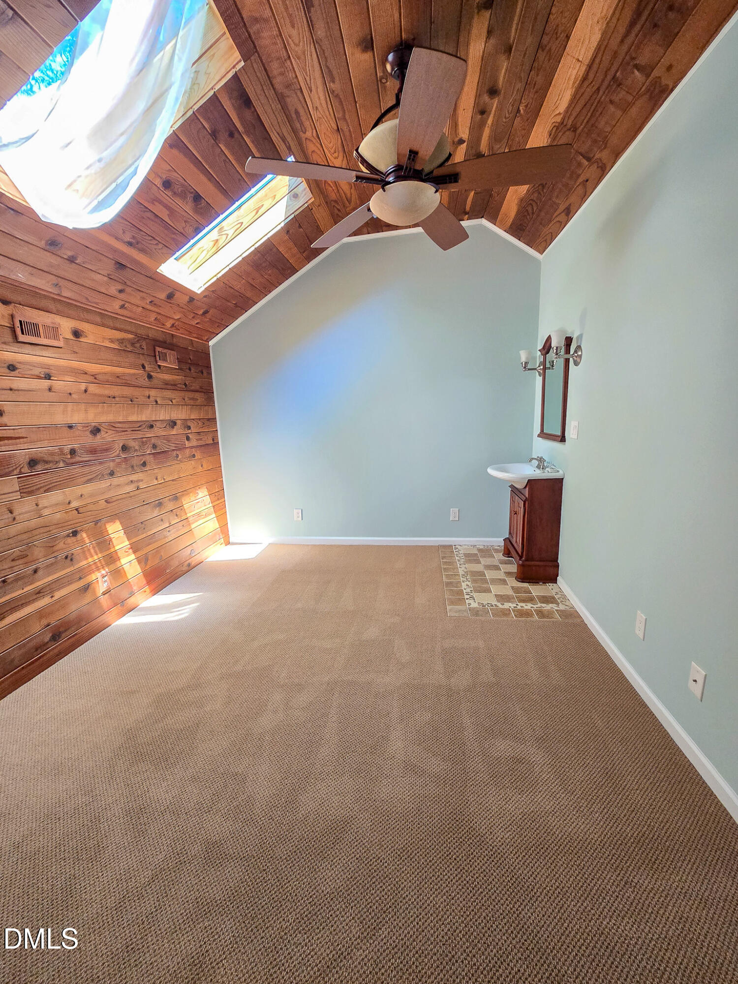 1023 Oak Lake Court Raleigh, NC 27606 - Photo 38 of 45 20260514_121916
