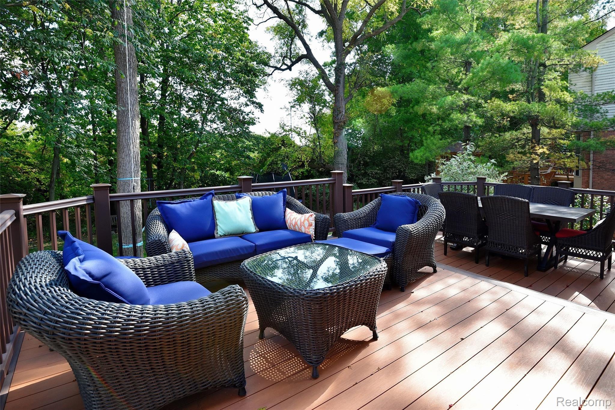 1205 Arms Court Rochester, MI 48307 - Photo 15 of 38 Large tiered deck