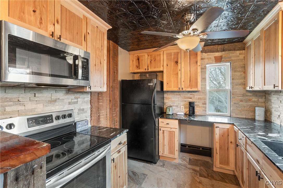 87 Canal Road Schroeppel, NY 13135 - Photo 14 of 28