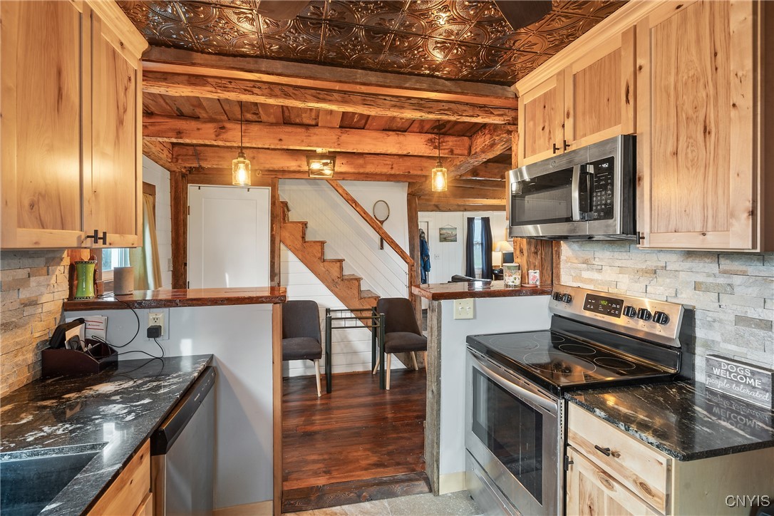 87 Canal Road Schroeppel, NY 13135 - Photo 16 of 28