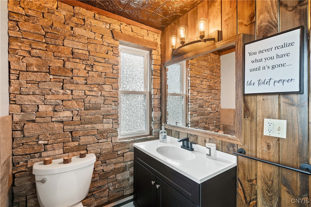 87 Canal Road Schroeppel, NY 13135 - Photo 17 of 28