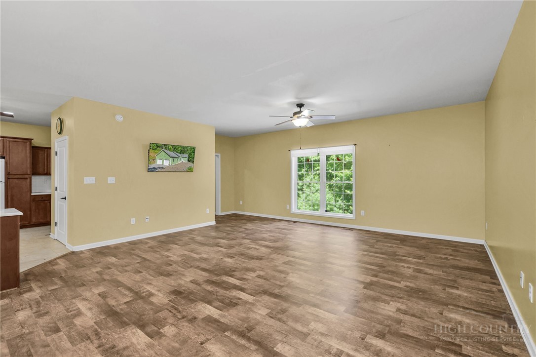 324 Hidden Spring Road West Jefferson, NC 28694 - Photo 19 of 38