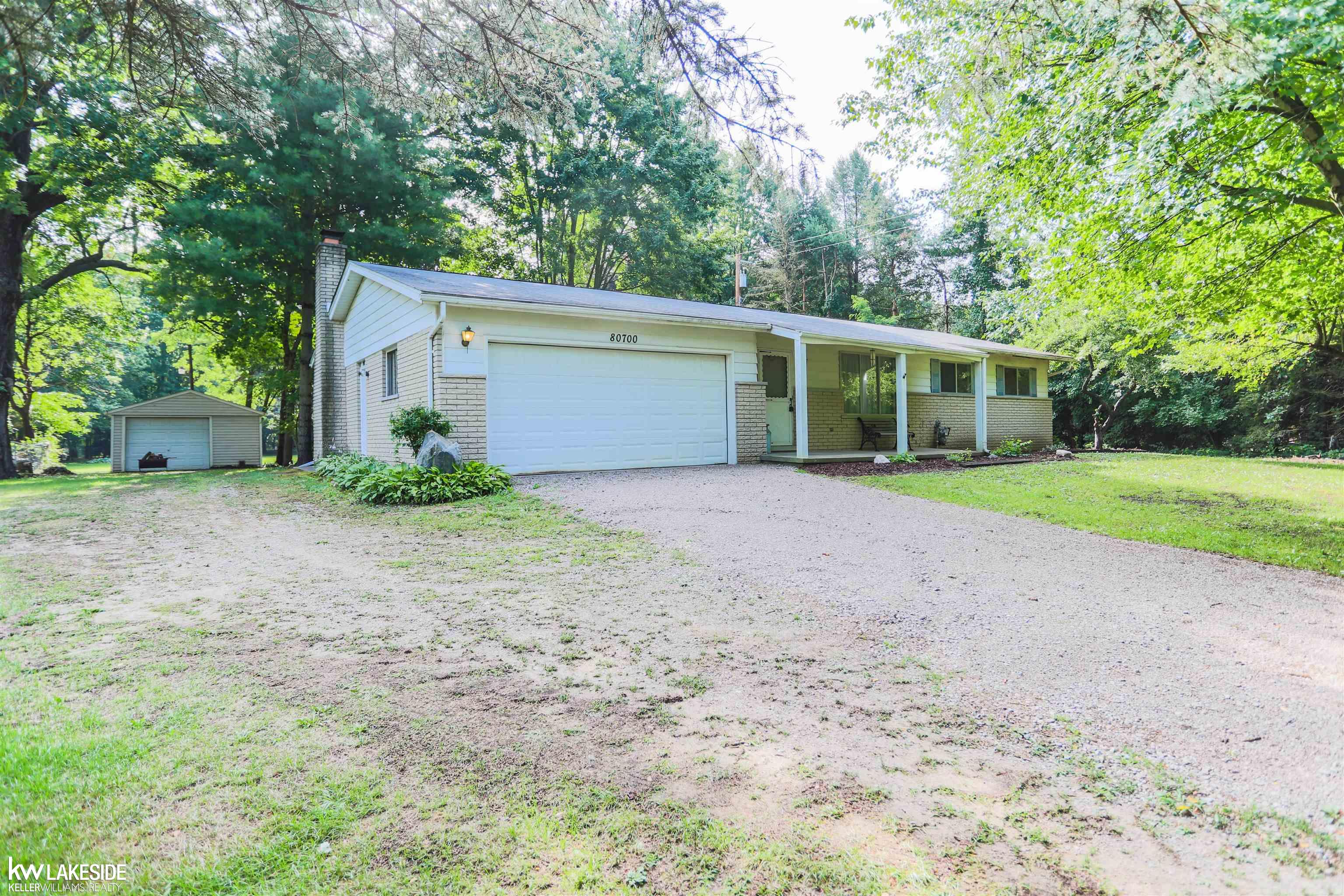 80700 Coon Creek Road Armada, MI 48005 - Photo 3 of 67 50085808-2.JPG