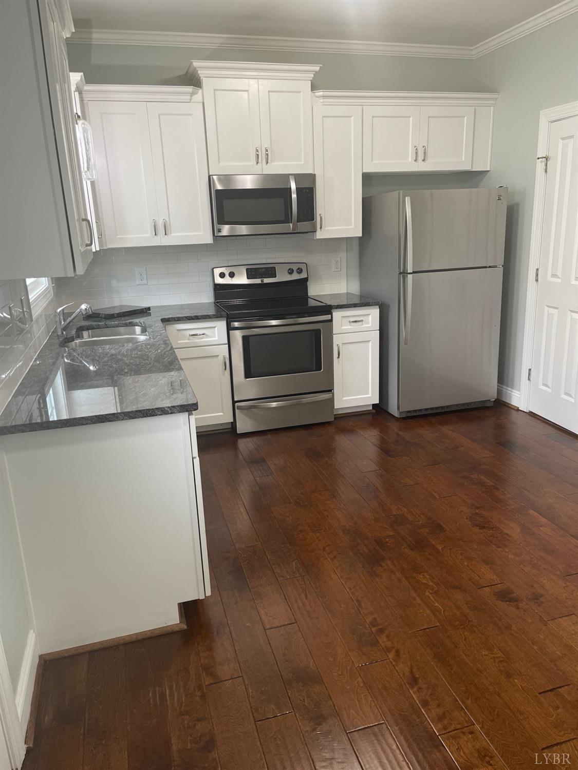 824 Wiggington Road, Unit 101 Lynchburg, VA 24501 - Photo 12 of 25 Gallery Image 12