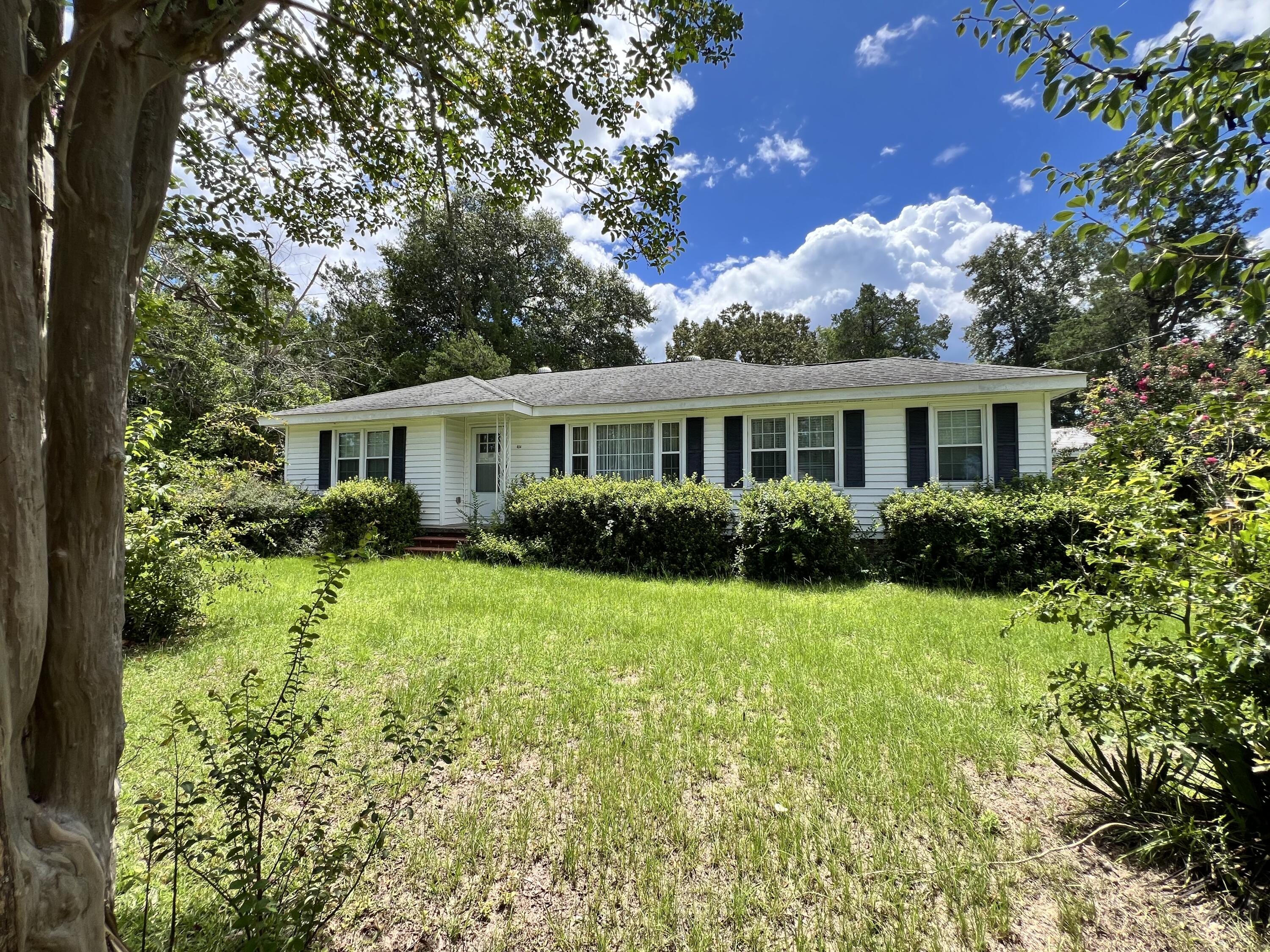 404 King Street Wrens, GA 30833 - Photo 9 of 14 IMG_5590