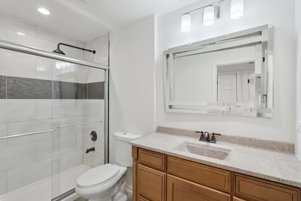 $275,000 | 9815 Lawrence Court, Unit 3AF, Schiller Park, IL 60176