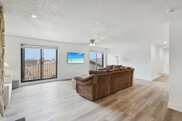 $275,000 | 9815 Lawrence Court, Unit 3AF, Schiller Park, IL 60176