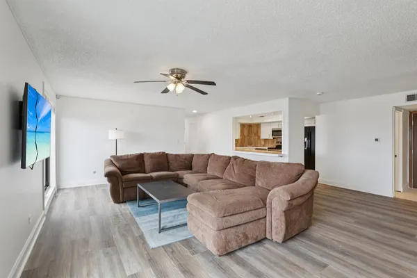 $275,000 | 9815 Lawrence Court, Unit 3AF, Schiller Park, IL 60176