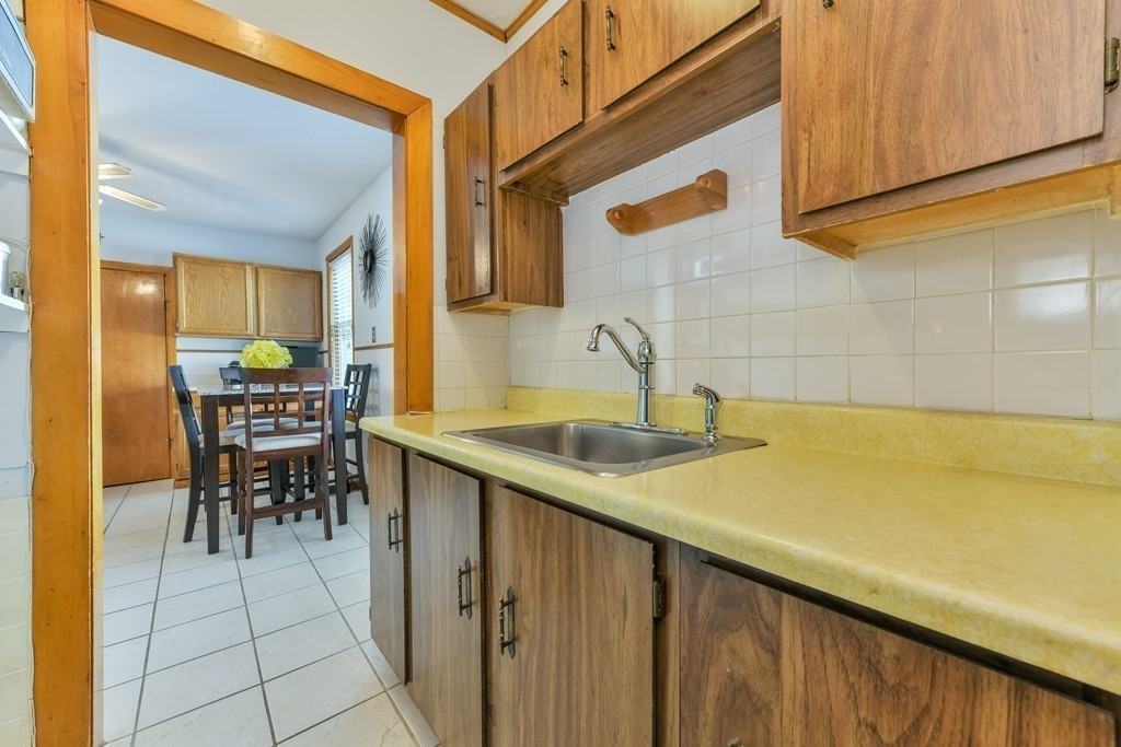 398 Bryant Street Malden, MA 02148 - Photo 13 of 24