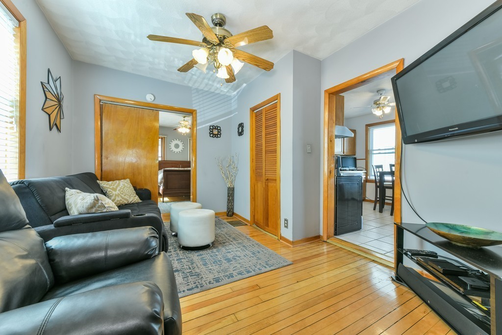 398 Bryant Street Malden, MA 02148 - Photo 4 of 24