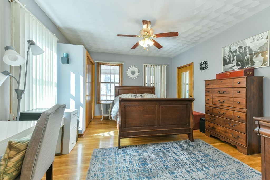 398 Bryant Street Malden, MA 02148 - Photo 6 of 24