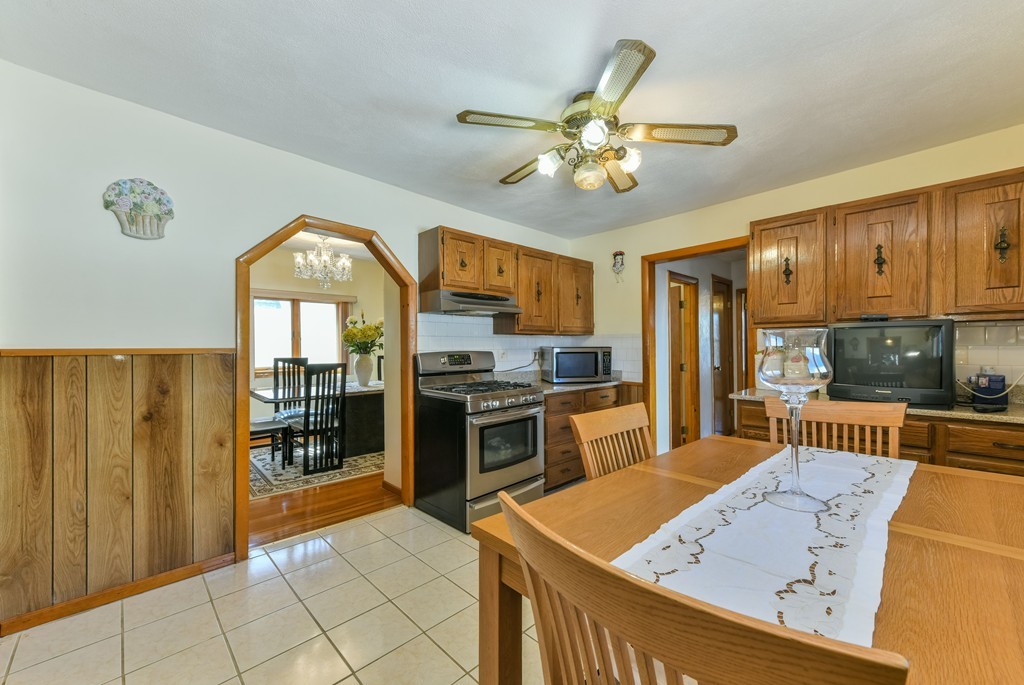 398 Bryant Street Malden, MA 02148 - Photo 10 of 24