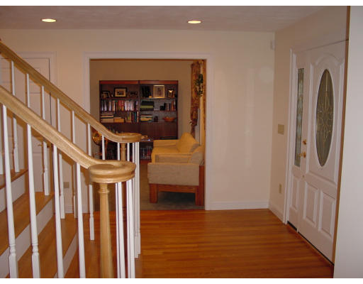 96 Frankland Road Hopkinton, MA 01748 - Photo 5 of 10