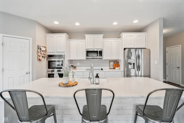 $579,000 | 1065 Coral Springs Drive, Cicero, IN 46034